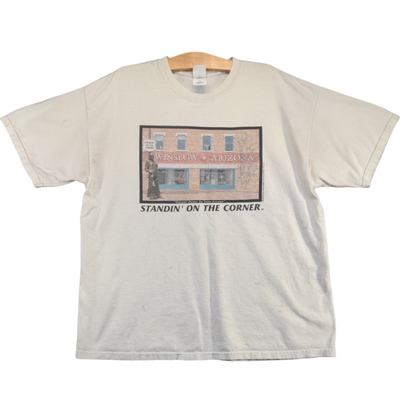 Gildan Men's Winslow Arizona Standin' On The Corner Graphic T-Shirt White XL - Picture 1 of 16